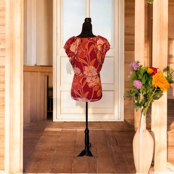 Dr 2 Blouse - Picture 2 of 7